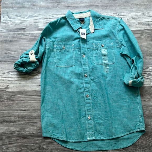 GapKids Blue Casual Button Down Shirt with Classic Collar new with tag sizes 12 - Picture 1 of 6